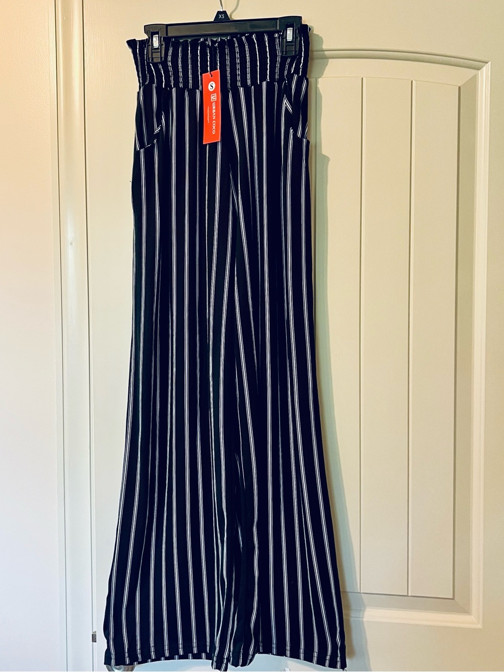 NWT Urban Coco Size Small Black and White Vertical Stripe Wide-Leg Pants